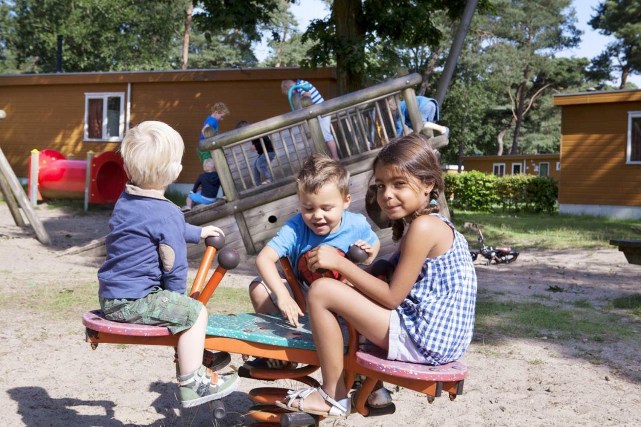 Ra Veluwe Mobile Home Арнем Екстер'єр фото