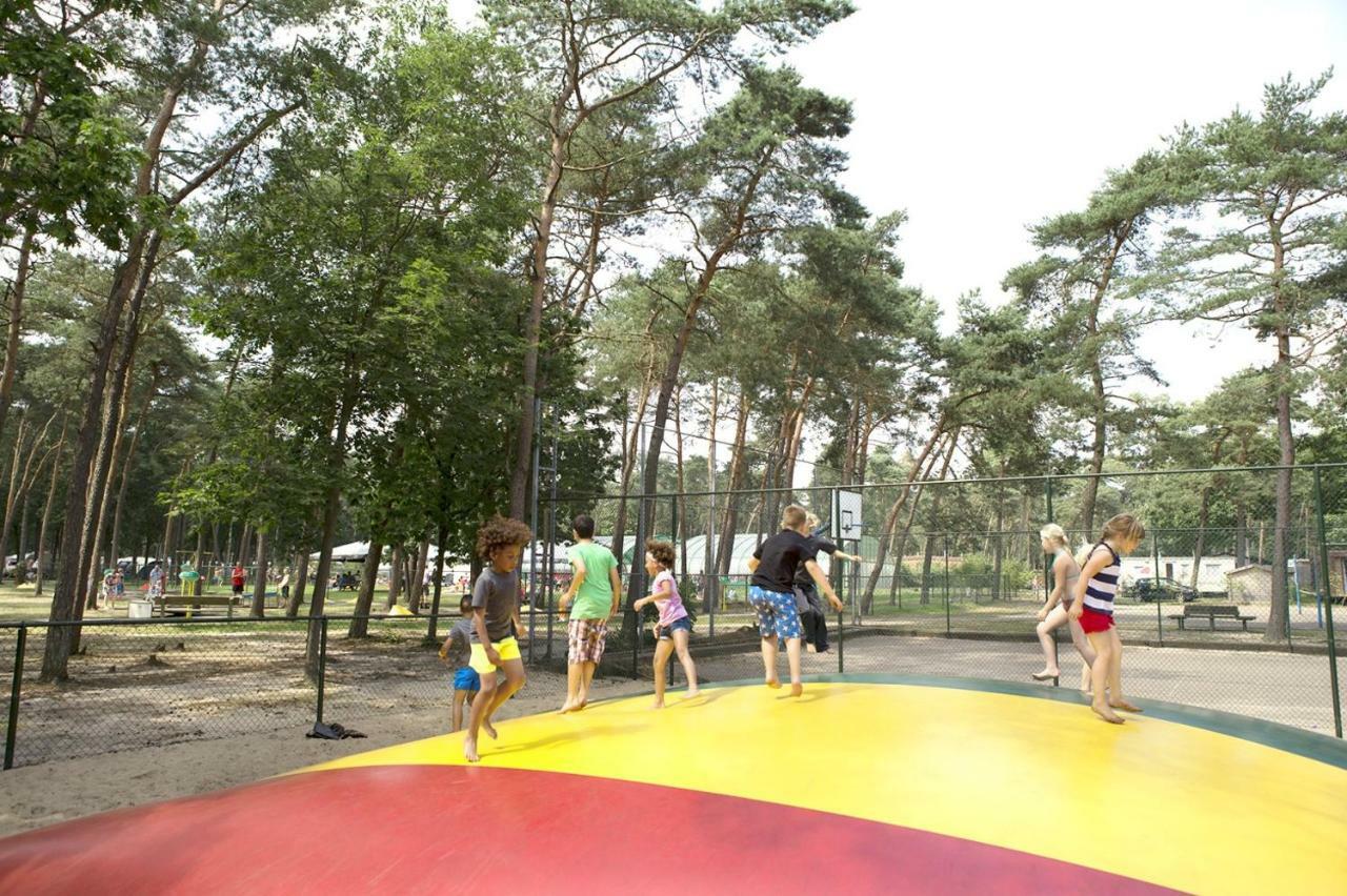 Ra Veluwe Mobile Home Арнем Екстер'єр фото